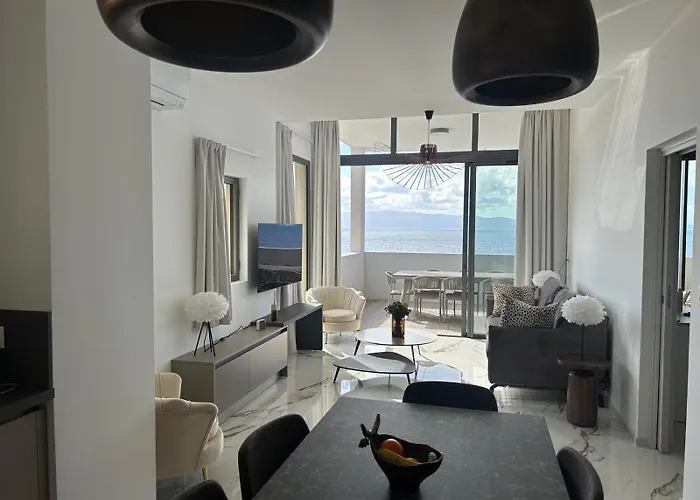 De Luxe Type 4 Eden Sanguinaires Vue Avec Piscine Chauffee