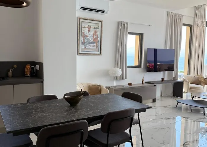 De Luxe Type 4 Eden Sanguinaires Vue Avec Piscine Chauffee Ajaccio (Corsica)