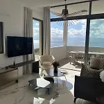 Apartmán De Luxe Type 4 Eden Sanguinaires Vue Avec Piscine Chauffee Ajaccio (Corsica)