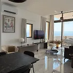 De Luxe Type 4 Eden Sanguinaires Vue Avec Piscine Chauffee Ajaccio (Corsica)
