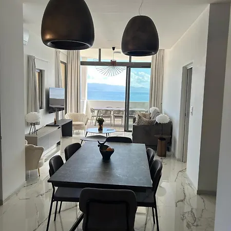 公寓 Prestigious 3 Bedroom Waterfront In 阿雅克肖