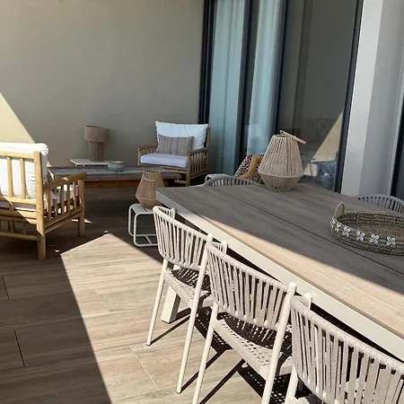 De Luxe Type 4 Eden Sanguinaires Vue Avec Piscine Chauffee * 阿雅克肖